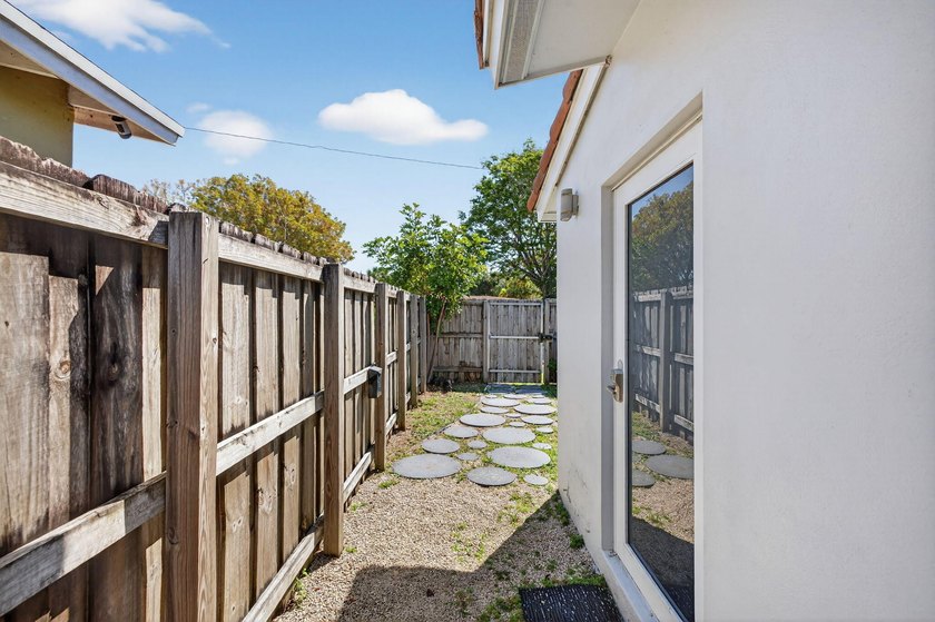 Remodeled 3/3 in the heart of Fat Village &amp; Sears Town - photo 6