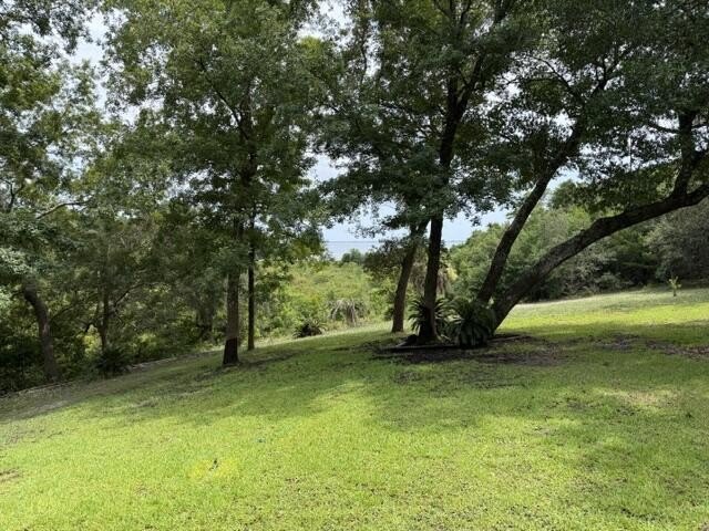UNMATCHED PRIVACY, SPECTACULAR VIEWS, &amp; ULTIMATE NICEVILLE - photo 9