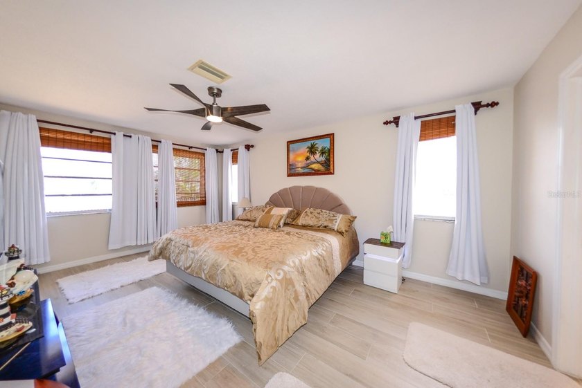 PRICE REDUCED! COMPLETELY REMODELED AND UPDATED 3/2/2 SAILBOAT - photo 19