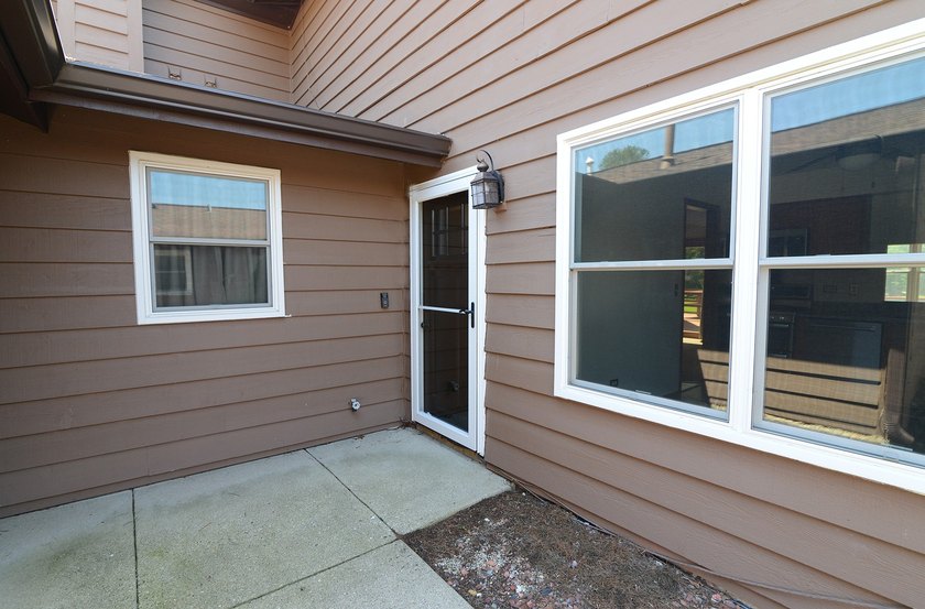 Rare opportunity to enjoy riverfront living in an incredible - photo 4