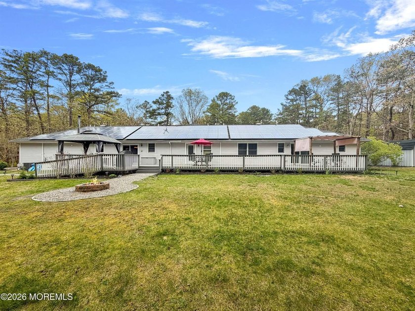 Endless possibilities await in this expansive 3,400+ sq ft - photo 36
