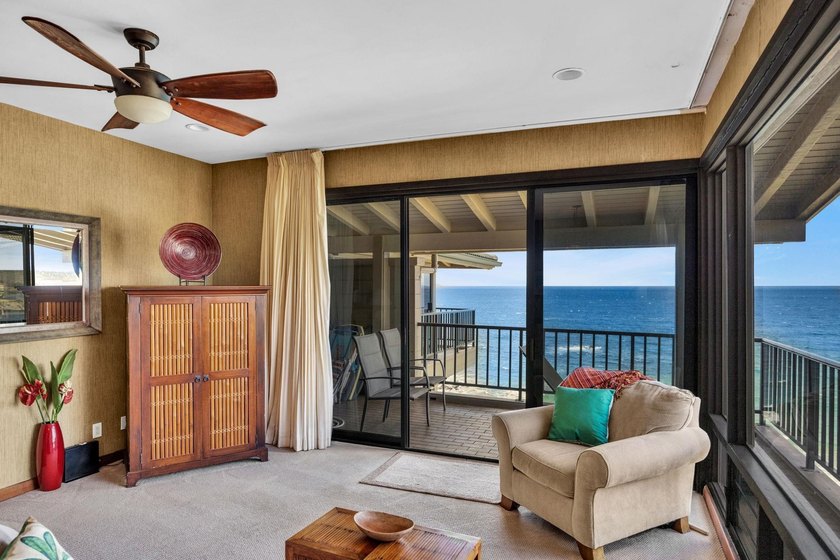 WOW! The Kapalua Bay Villa you have been waiting for can now be - photo 4