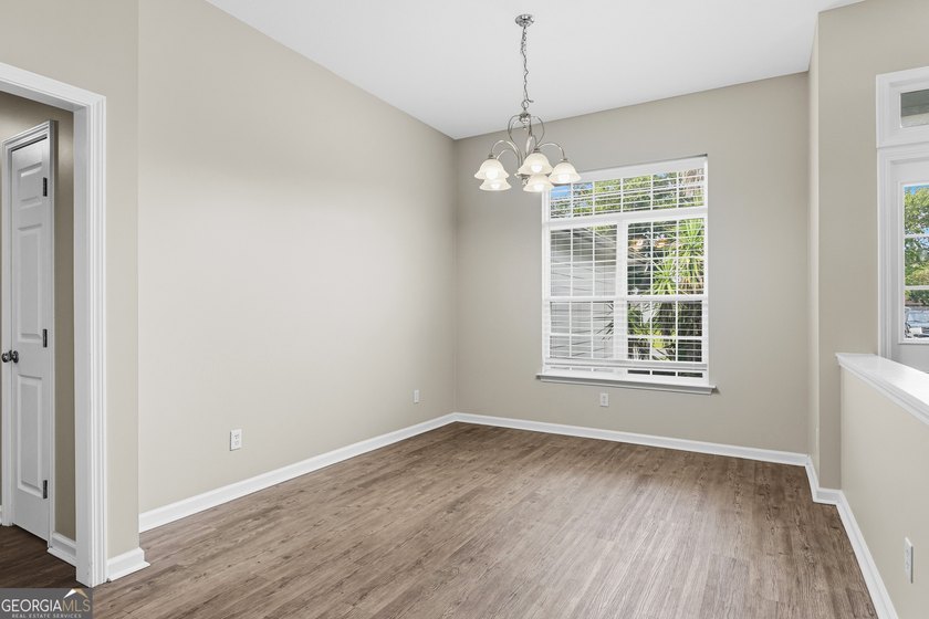 Welcome home to this sweet 3-bedroom, 2-bathroom home located in - photo 6