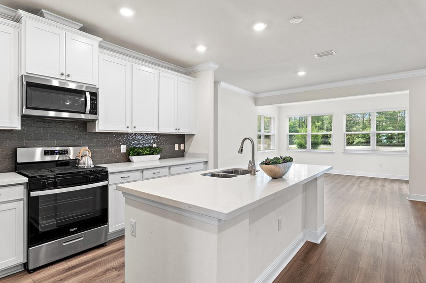 Welcome to 18 W Sky Way in the highly sought-after Hammock Bay - photo 3