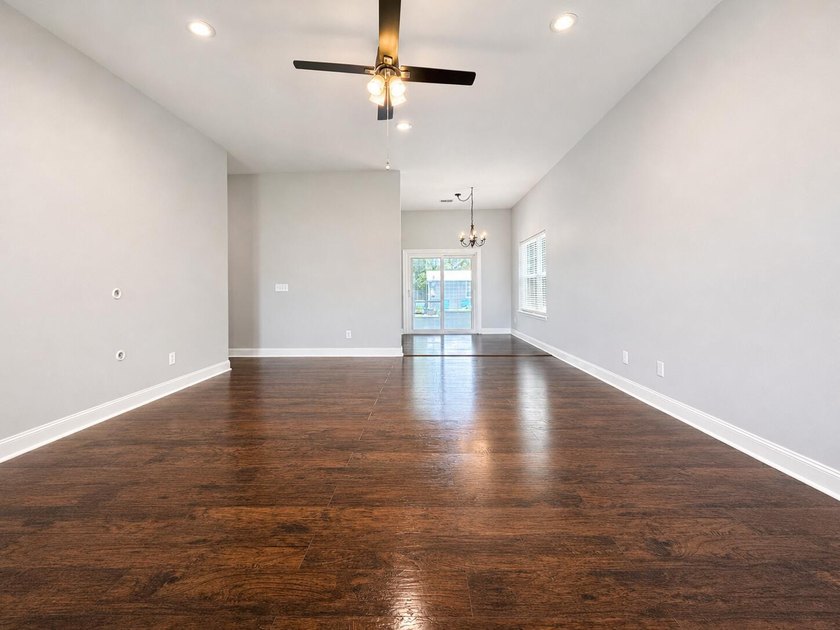 Welcome to a home that's built for making memories. Perfectly - photo 4
