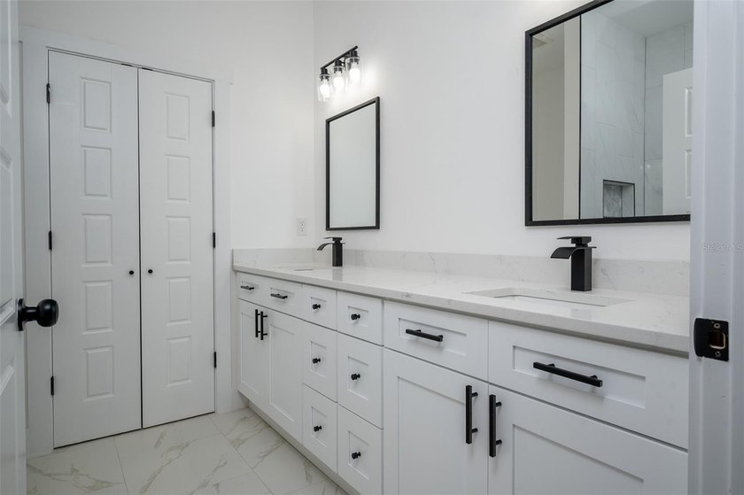BRAND NEW 3 bedroom 2 bath home located in the Williston - photo 12