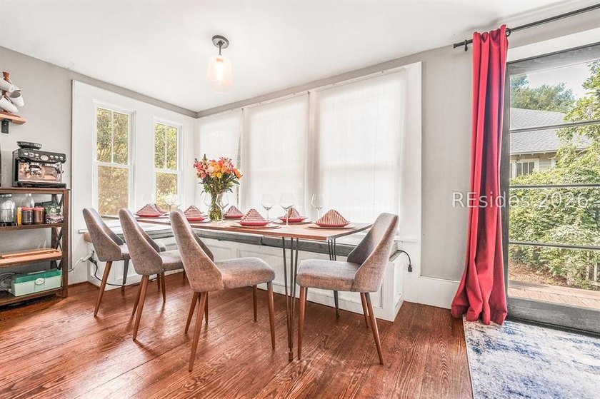 Charming 1940s ranch full of character, featuring spacious front - photo 13
