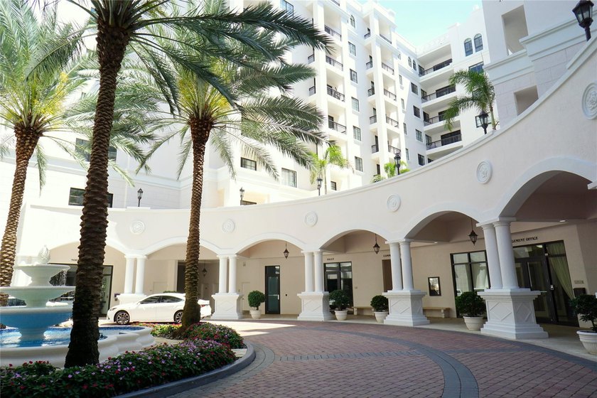 Luxury, light &amp; bright fully updated 2-bedroom, 2-bathrooms - photo 20