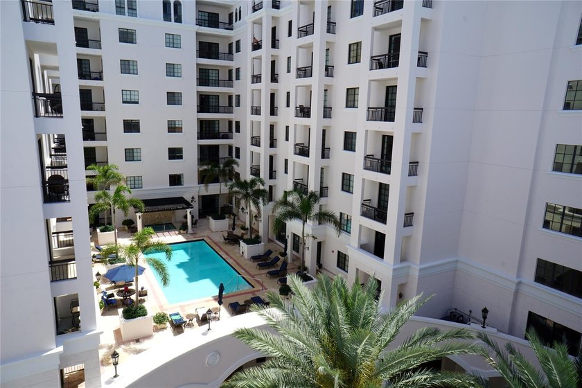 Luxury, light &amp; bright fully updated 2-bedroom, 2-bathrooms - photo 36