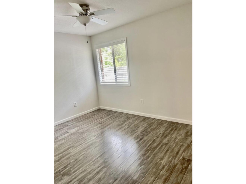 Motivated Seller! Do Not disturb tenants! Zoned Suburban - photo 10