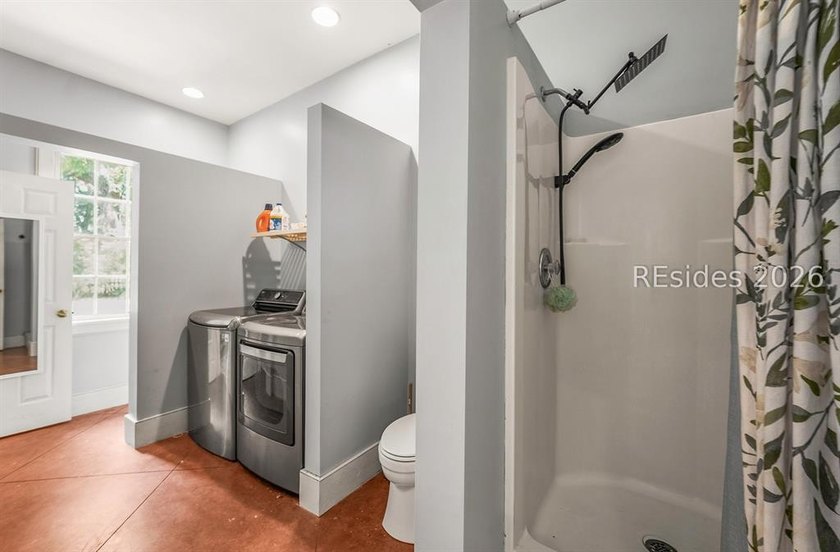 Charming 1940s ranch full of character, featuring spacious front - photo 44