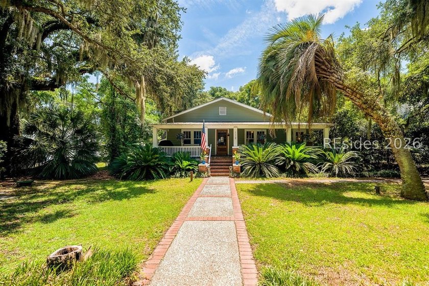 Charming 1940s ranch full of character, featuring spacious front - photo 47
