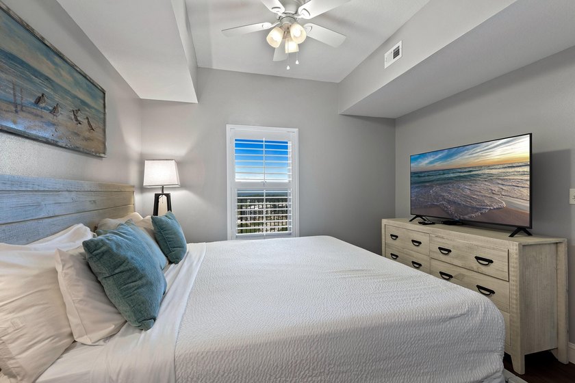 Gorgeous views of the Gulf of Mexico from this 1 bedroom 1.5 - photo 8