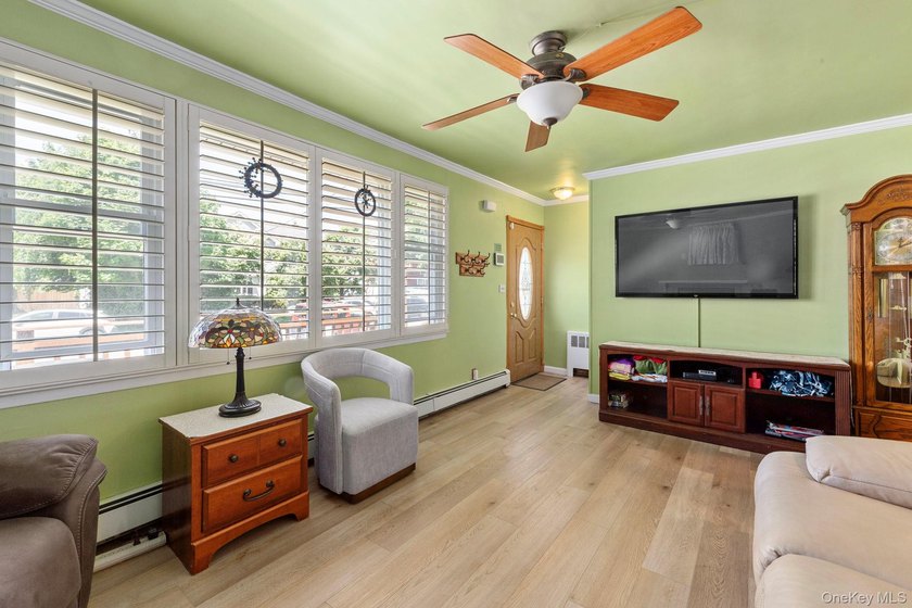 Welcome To 12 Leslie Lane In Massapequa, Located In The - photo 4