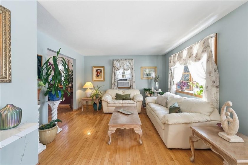 MOTIVATED SELLER! Say come see my beautiful Four bedroom 3 - photo 7