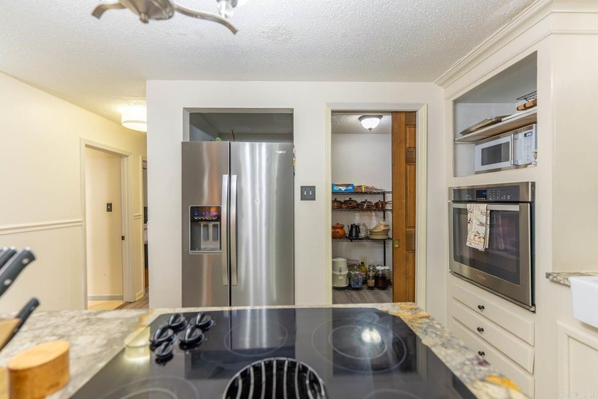 Spacious Brick Home in Town | Batesville, Arkansas Updated - photo 19