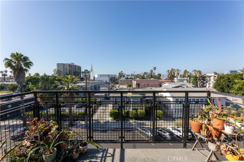 The iconic Temple Lofts complex delivers the original - photo 24