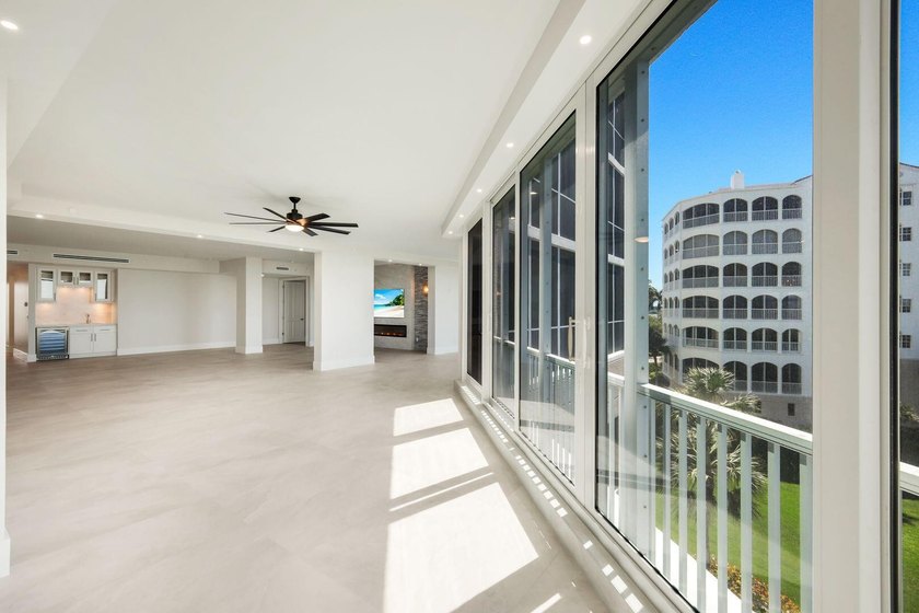 Welcome to an extraordinary coastal residence in Hideaway Beach - photo 43