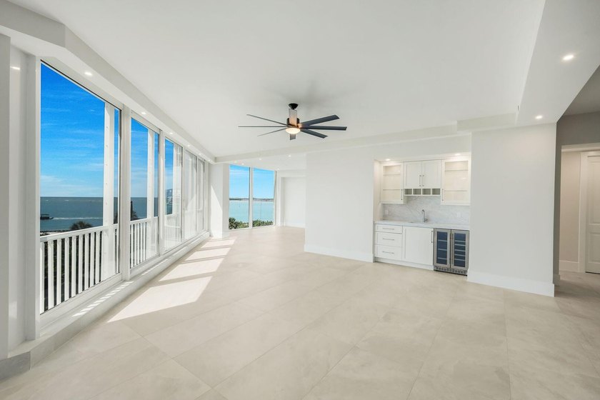 Welcome to an extraordinary coastal residence in Hideaway Beach - photo 46