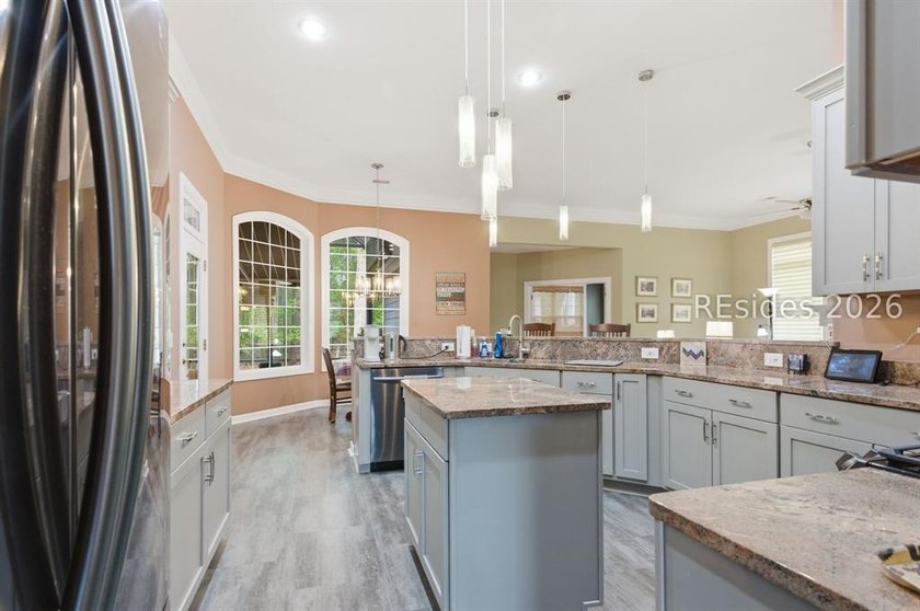 Nestled on a quiet cul-de-sac in the highly desirable community - photo 2
