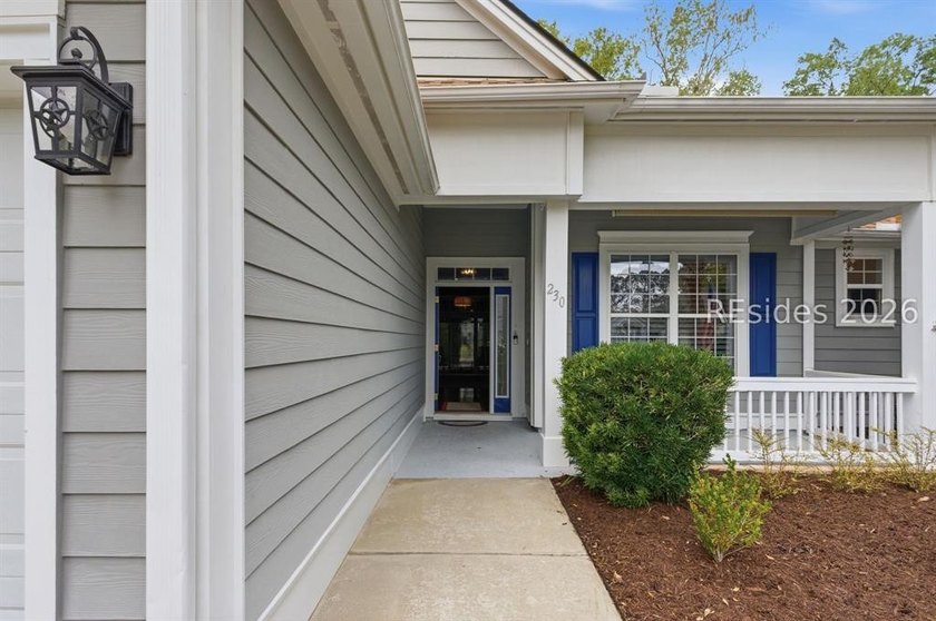 Nestled on a quiet cul-de-sac in the highly desirable community - photo 6