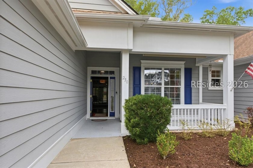 Nestled on a quiet cul-de-sac in the highly desirable community - photo 7