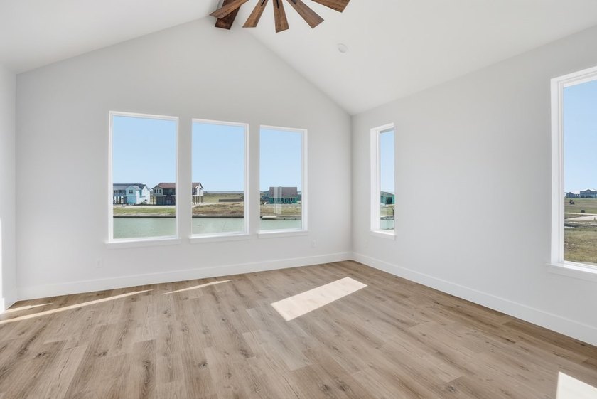 New construction located in the desirable Southwind Harbor - photo 11