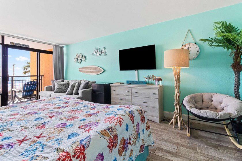This is it! One of the lowest-priced oceanfront condos currently - photo 4