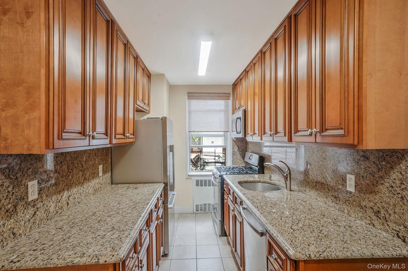 Welcome to The Boulevard Apartments-one of Forest Hills' most - photo 12