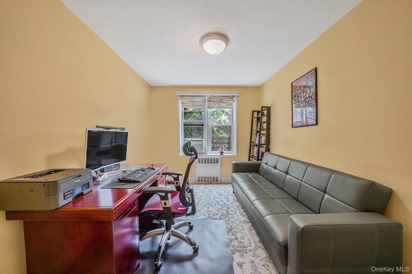 Welcome to The Boulevard Apartments-one of Forest Hills' most - photo 17