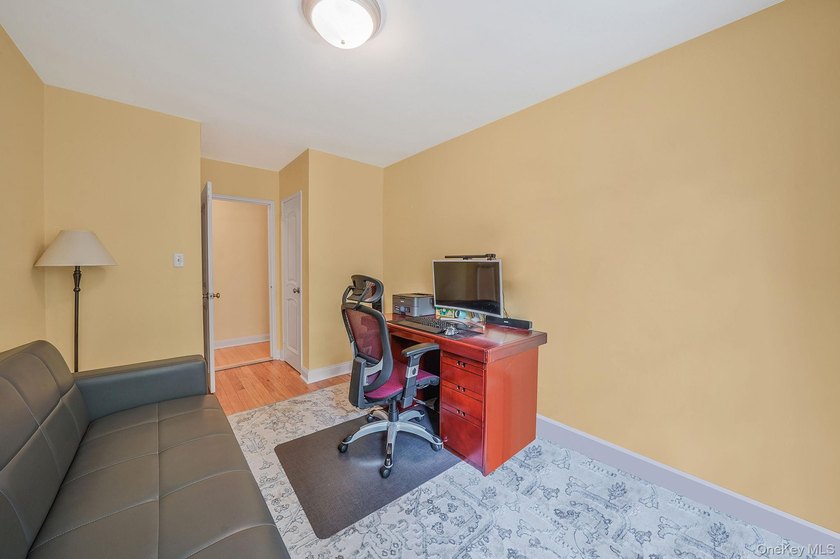 Welcome to The Boulevard Apartments-one of Forest Hills' most - photo 18