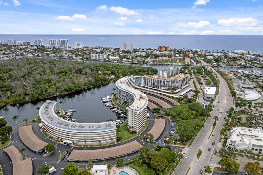 ABSOLUTELY GORGEOUS WATERFONT CONDO | PRESTIGIOUS 55+ HILLSBORO - photo 27
