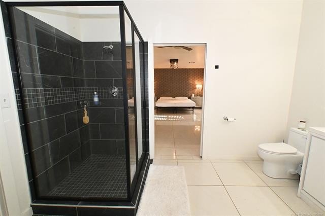 A Touch of Modern - Fully Furnished &amp; Remodeled Near Lake - photo 34