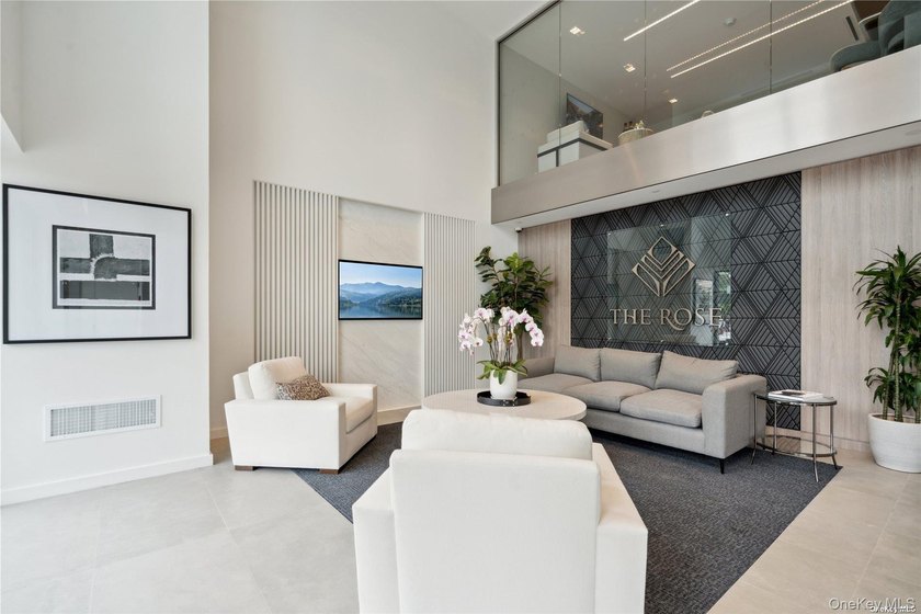 The only new construction condominium building in Great Neck, NY - photo 5