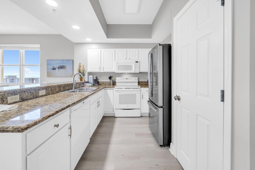 One of only a handful of west-end Corner units in Ariel Dunes I - photo 9