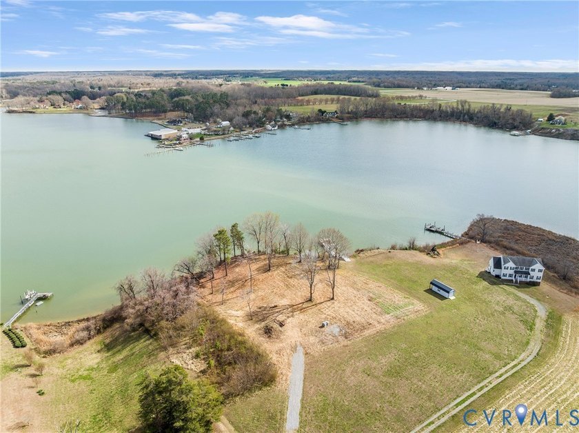 Rare opportunity to build on a 1.3-acre waterfront homesite in - photo 8