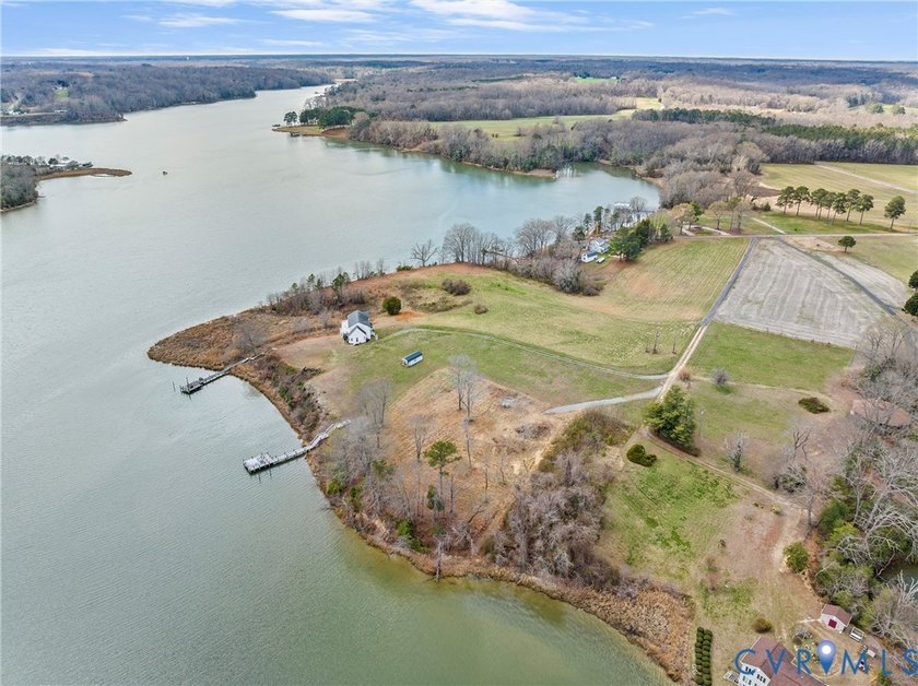 Rare opportunity to build on a 1.3-acre waterfront homesite in - photo 10