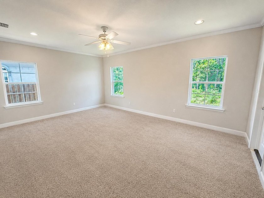 Live the coastal lifestyle in this remarkable 3 bedroom 3.5 - photo 6