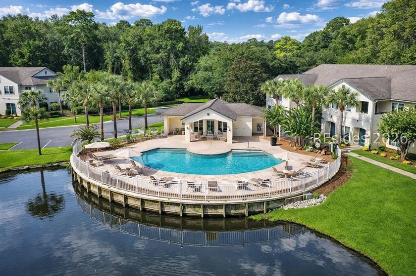 Set within the GATED COMMUNITY of Plantation Point, Unit 1601 - photo 5