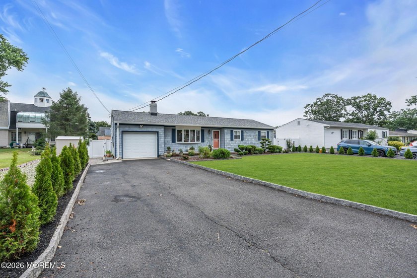 Brick's highly desirable Lake Riviera offers this expanded 3 - photo 36