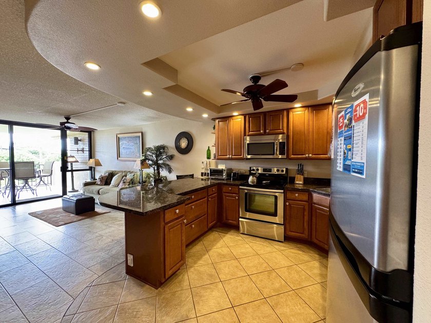 Welcome to your Maui getaway at Kamaole Sands, Building 10! This - photo 7