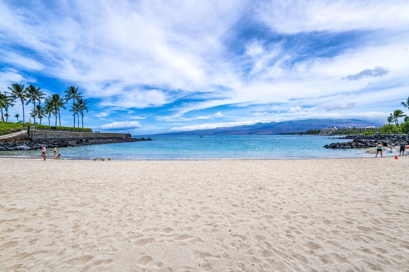 A rare find at Mauna Lani Point! This unique property has been - photo 20