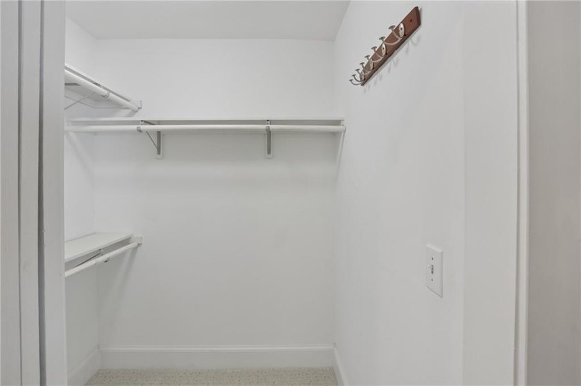 Live on the best stretch of the Beltline in Buckhead! Walk to - photo 15