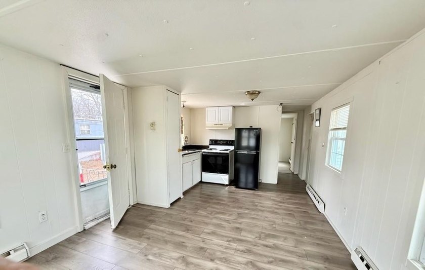 This affordable one bedroom home is perfect as a primary - photo 5
