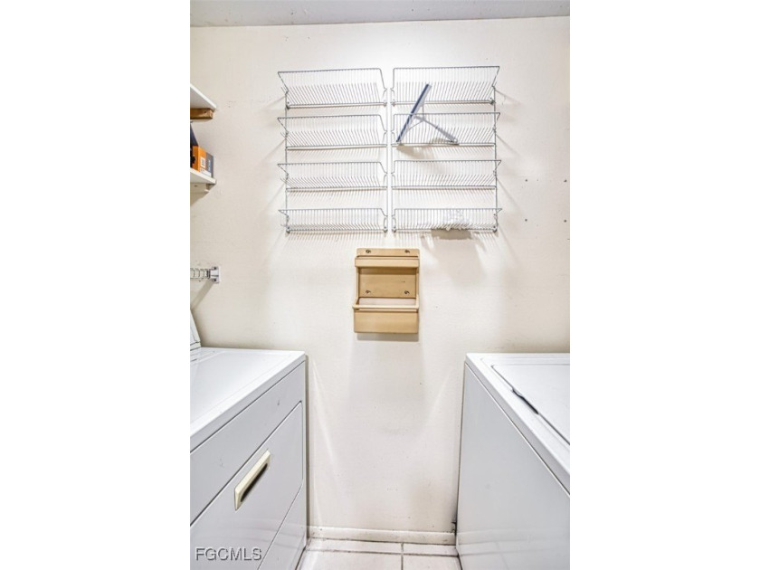 Nicely refreshed first floor condominium. Features new paint and - photo 10