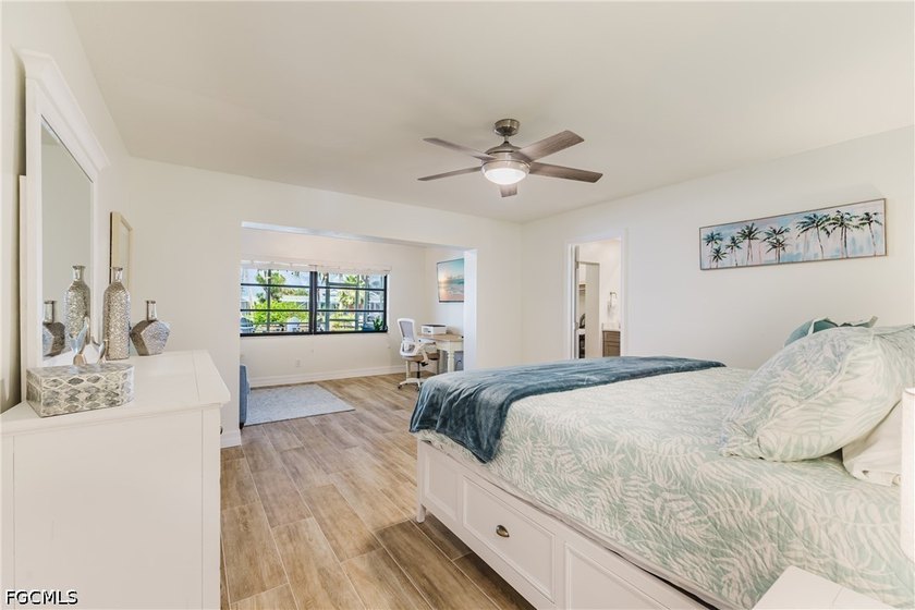 A Truly Unique Cape Coral Property! Welcome to *Tradewinds*, a - photo 18