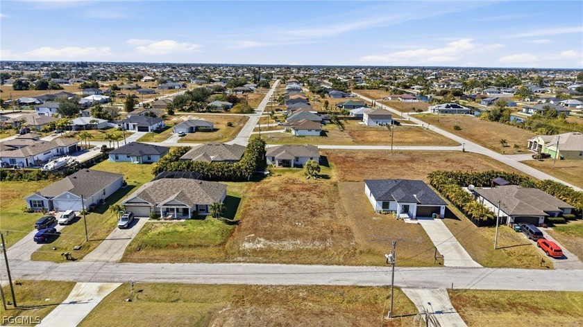 An opportunity to own land in Northwest Cape Coral. This lot - photo 2