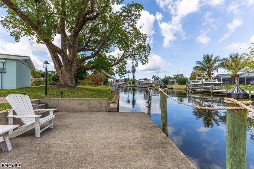 A Truly Unique Cape Coral Property! Welcome to *Tradewinds*, a - photo 43