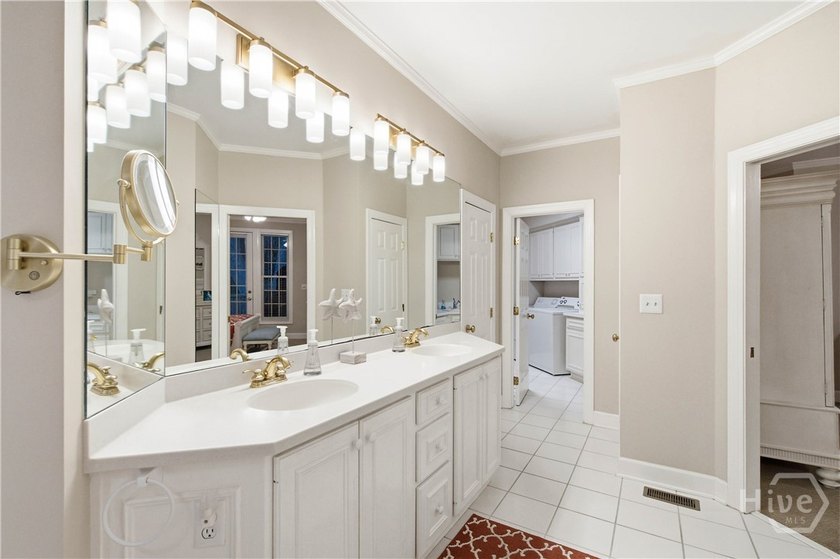 Enjoy breathtaking lagoon and river views from this beautifully - photo 47