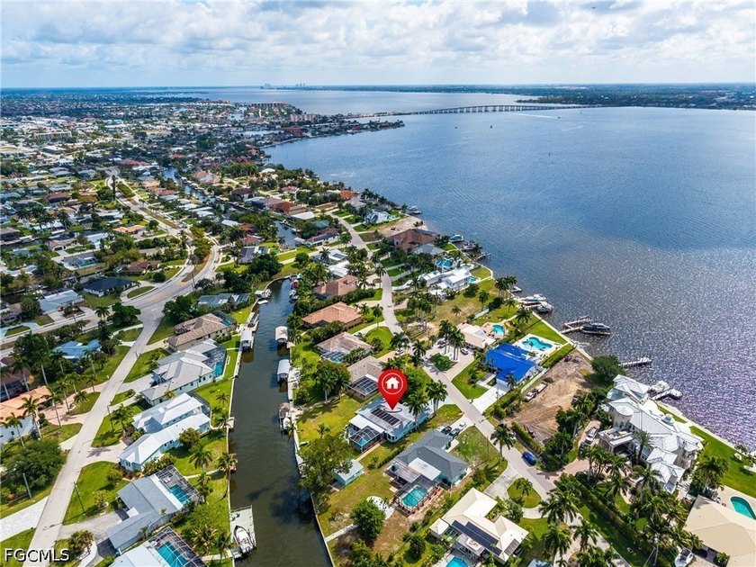 A Truly Unique Cape Coral Property! Welcome to *Tradewinds*, a - photo 49